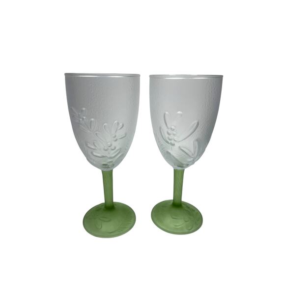 Pfaltzgraff Winterwood Green Sculpted Stemmed Iced Tea Glasses-Set of 2-EPC! - Picture 3 of 4
